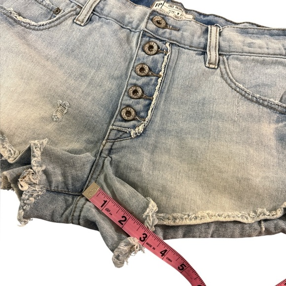 Free People Short Shorts Buttonfly - Picture 9 of 9